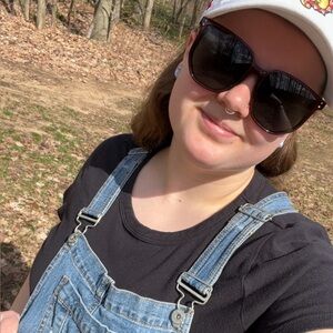 Meet your Posher, Madlyn